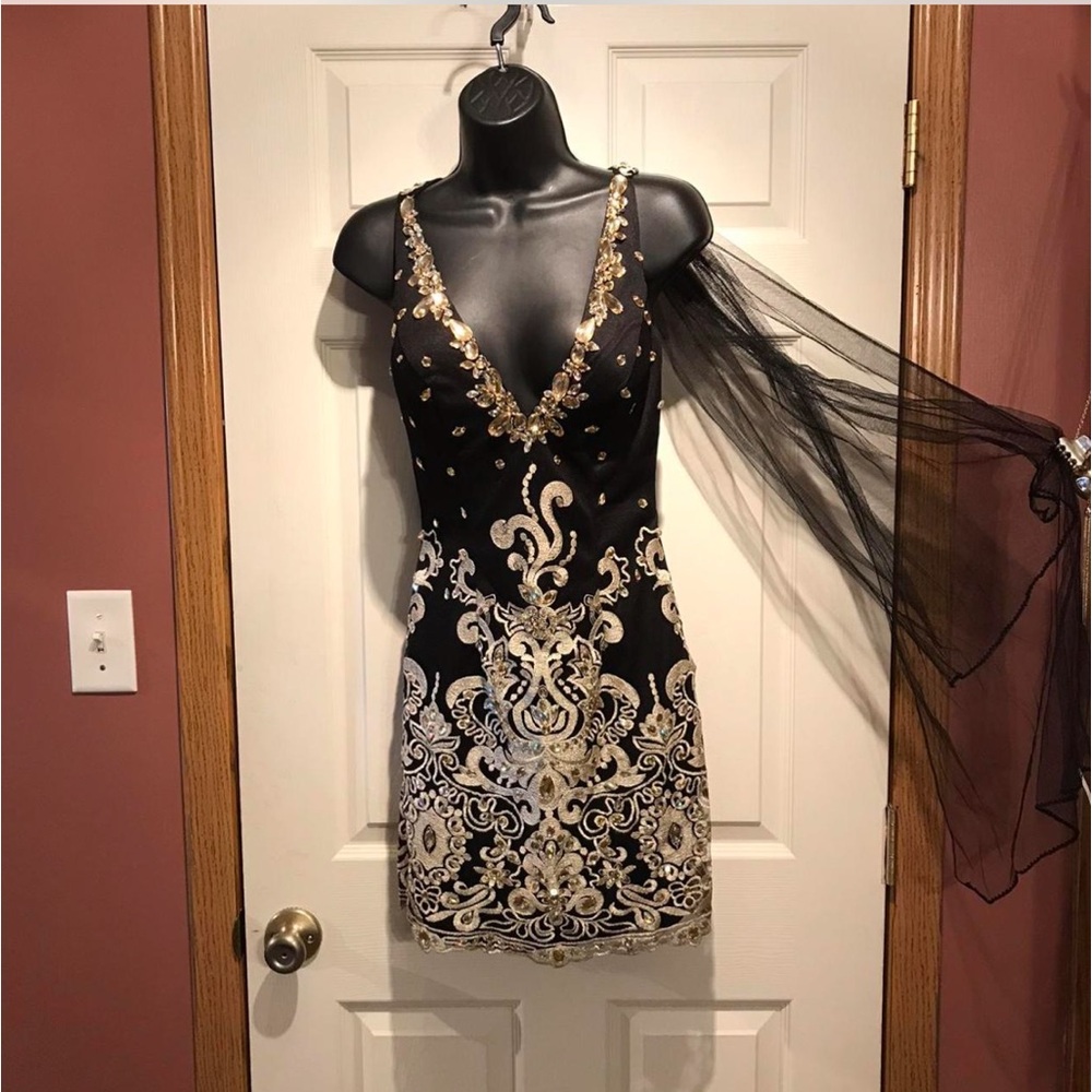 jovani black and gold mini dress